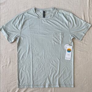 NWT Vuori Performance Pocket Tee Men’s Large mineral heather Athletic Shirt